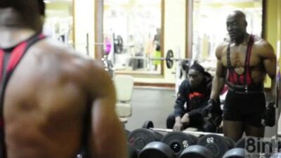 70-летний бодибилдер Сэм "Сонни" Брайант Младший / Bodybuilder Sam "Sonny" Bryant Jr is a 70-year-old Strong Man