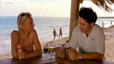 Isabelle Alexis Nude - Les gens en maillot de bain (1999)