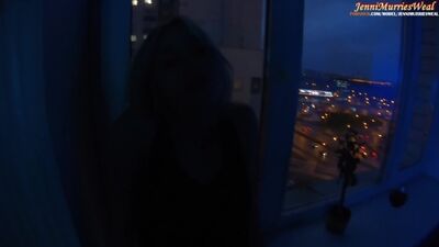 Я снял малышку в баре, она страстно отдалась мне на первом свидании.