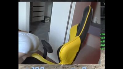 АРИНЯН СПАЛИЛА ПОПКУ НА СТРИМЕ [ ahrinyan, слив, голая, попа, грудь, сиськи, тви