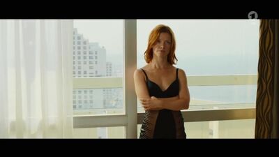 Karoline Schuch, Lore Richter, etc Sexy - Hannas Reise (2013)