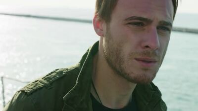 Bu Şehir Arkandan Gelecek _ Evren Penez - Zorlu BiYol