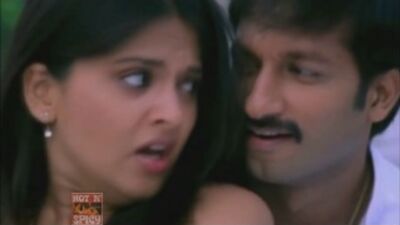 Anushka Shetty Navel Press and Hot Expressions Compilation HD-1