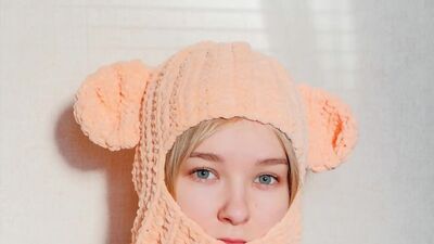 БАЛАКЛАВА - ШАПКА с ушками из плюшевой пряжи крючком