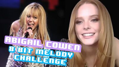 Эбигейл Коуэн отгадывает мелодии | Рус.суб