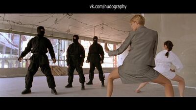 Эмма Сьоберг Виклунд (Emma Sjoberg Wiklund) в фильме "Такси 2" (Taxi 2, 2000, Жерар Кравчик)