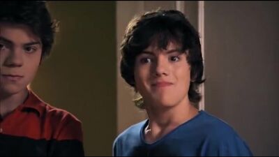 Моя няня – вампир ( 4 серия )