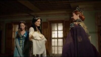 Рождение Разие Султан. Хюррем и Валерия\Назенин: "Родилась Госпожа Луноликая ..."