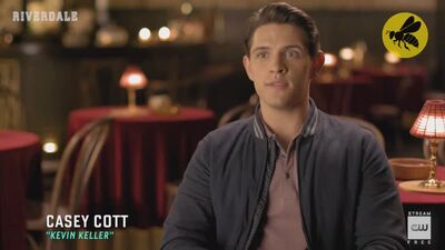 Ривердейл | Кейси Котт - Жизнь после культа | BuzzDUB