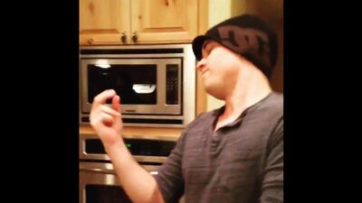 Инстаграм Райли Воулкел