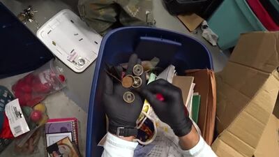 [АУКЦИОН КОНТЕЙНЕРОВ В США] Нашли золото, коллекцию монет, и сплошной обман. Брошенный склад.