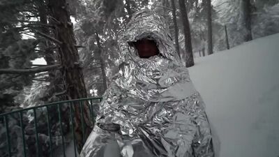 [АлоЯ Вера] SCP горка пожиратель vs 100 слоев фольги ЗРЯ мой парень сделал ЭТО 24 часа челлендж