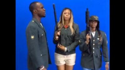 [PerfectLaughs] The Army in the PAST vs. NOW... #Yeet #jokes #ourgeneration 