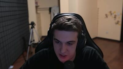 [Bratishkin Squad] ЭВЕЛОН ПРО ПРОДЛЕНИЕ БАНА БРАТИШКИНА | ЭВЕЛОНА РАЗБАНИЛИ | ПЛАНЫ НА ПИКСЕЛЬ БАТТЛ