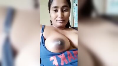 Последние сексуальные сиськи Swathi Naidu