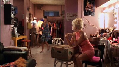 Demi Moore - Стриптиз (1996)