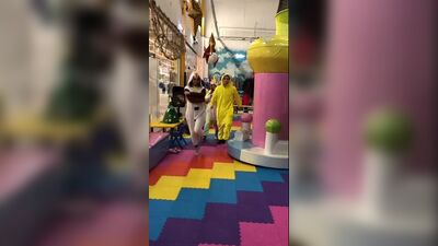 Единорог, пикачу, олуф.mp4