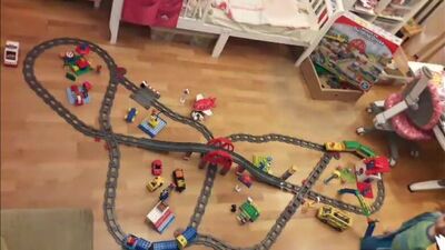 Железная дорога Lego Duplo (Лего Дупло) и HUI MEI (качественный китайский аналог)