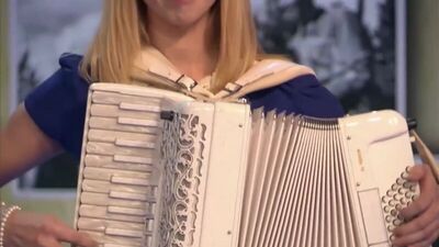 Аккордеонистки России Дуэт “ЛюбАня“- ПОПУРРИ НА ТЕМЫ ВОЕННЫХ ЛЕТ