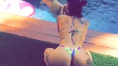 Сладкие девушки