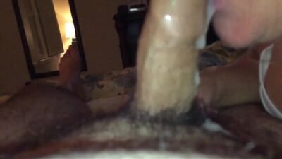 Бабушка сосала пока сперма не наполнила её рот. Домашка на телефон