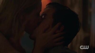 Багхед сцена в аккаунте Ривердейла