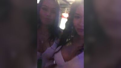 Грудастые казахские телочки в клубе