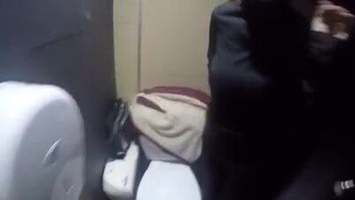 Jordana влюбилась в Jordi. Ей очень нравится он!