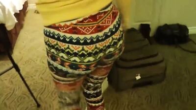 Извращенная мама получает случайный кримпай в видео от первого лица