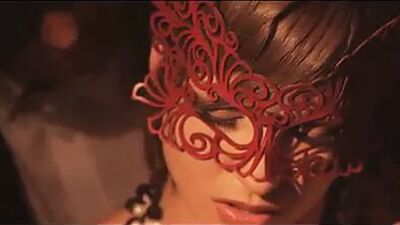 Kamikaze любовник (эротическая сцена с куколдом)