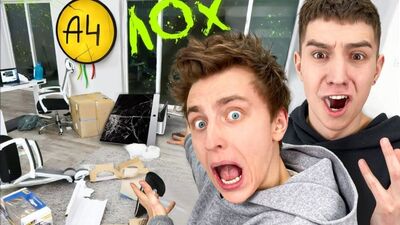 [A4] КТО-ТО РАЗГРОМИЛ ОФИС А4 !