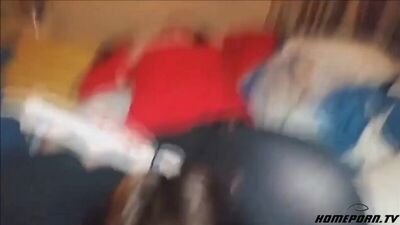 Бисексуалка ебётся с парнем и ублажает подругу лесбиянку[Домашнее порно, Частное