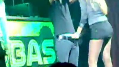 В клубе девушка отсос за 1000 руб