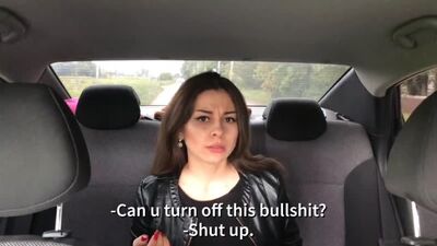 Таксист трахнул наглую клиентку [2019 г., Amateur, Russian., 720p, CamRip]