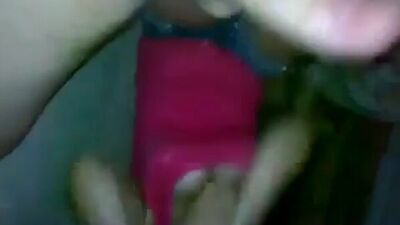 Сосёт хуй своему Зае