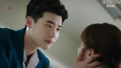Поцелуй. Дорама "W: меж двух миров" | W - Two Worlds ep.7