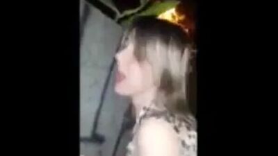 Трахнули пьяную блядину за гаражами → https://bit.ly/2UFVueD