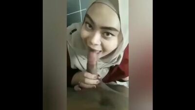 Jilbab blowjob - indonesian