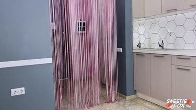 Русская косплеерша воспользовалась супер-силой и подняла член качка