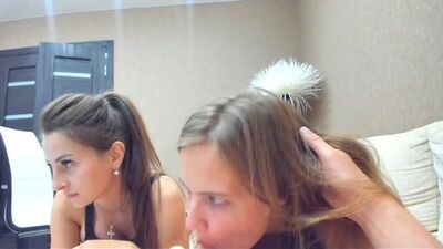 Сосут член по очереди +18 ЖМЖ