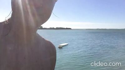 Shailene Woodley и друзья показывают их горячие обнаженные тела