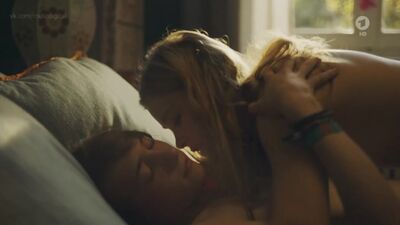 Milena Tscharntke - Alles Isy (2018) HD 720p Nude? Sexy! Watch Online / Милена Чарнтке - Это всё Изи