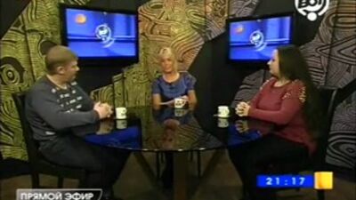 Оксана Ряска, бывшая участница реалити-шоу Дом 2 в программе "Скоростное шоссе" на канале "ВОТ".