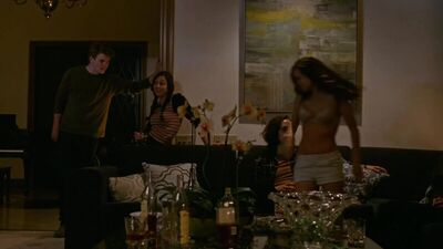 Melanie Zanetti Nude - The Leisure Class (2015)