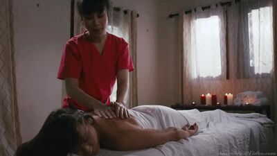 Ariel X and Jade Kush - A Perfect Body [Lesbian, Massage]