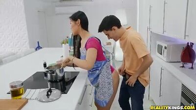 Katana Cooking With Katana - XFantazy.com.mp4