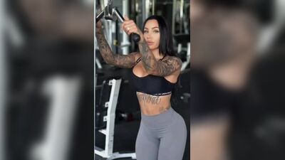 NATASHA NOELLE (HOT AND SEXY 482)