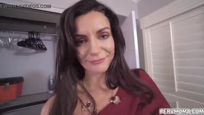 Busty mom Becky Bandini peels off her tights and pops her wet pussy on her stepsons schlong