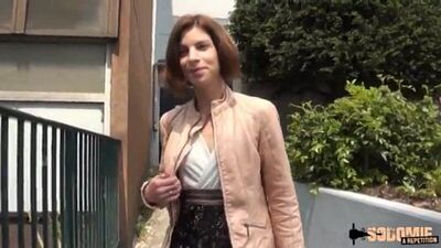 Фрацуженка любит постонать