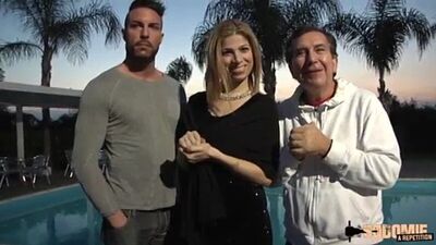 Предпочитает групповушку